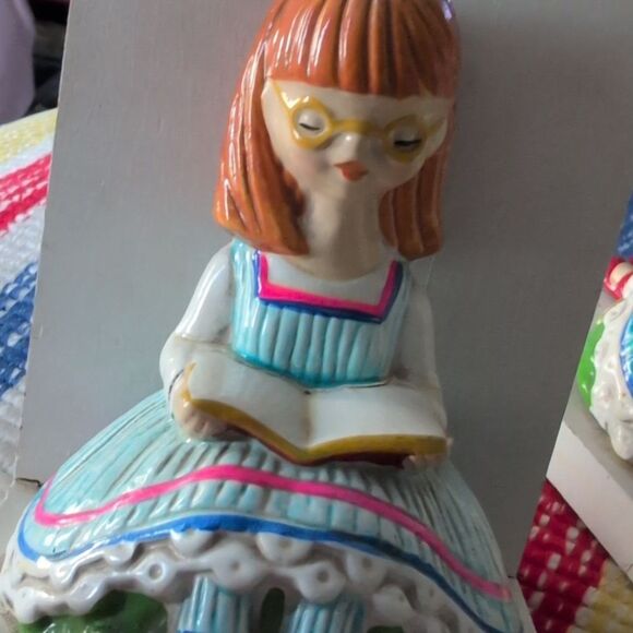 Vintage MCM Earl Bernard Girl Reading Bookend Set - Picture 3 of 5